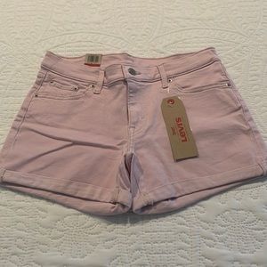 Women’s Levi’s shorts